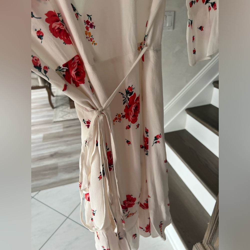 NWOT GAP RUFFLE FLORAL DRESS - Picture 2 of 8